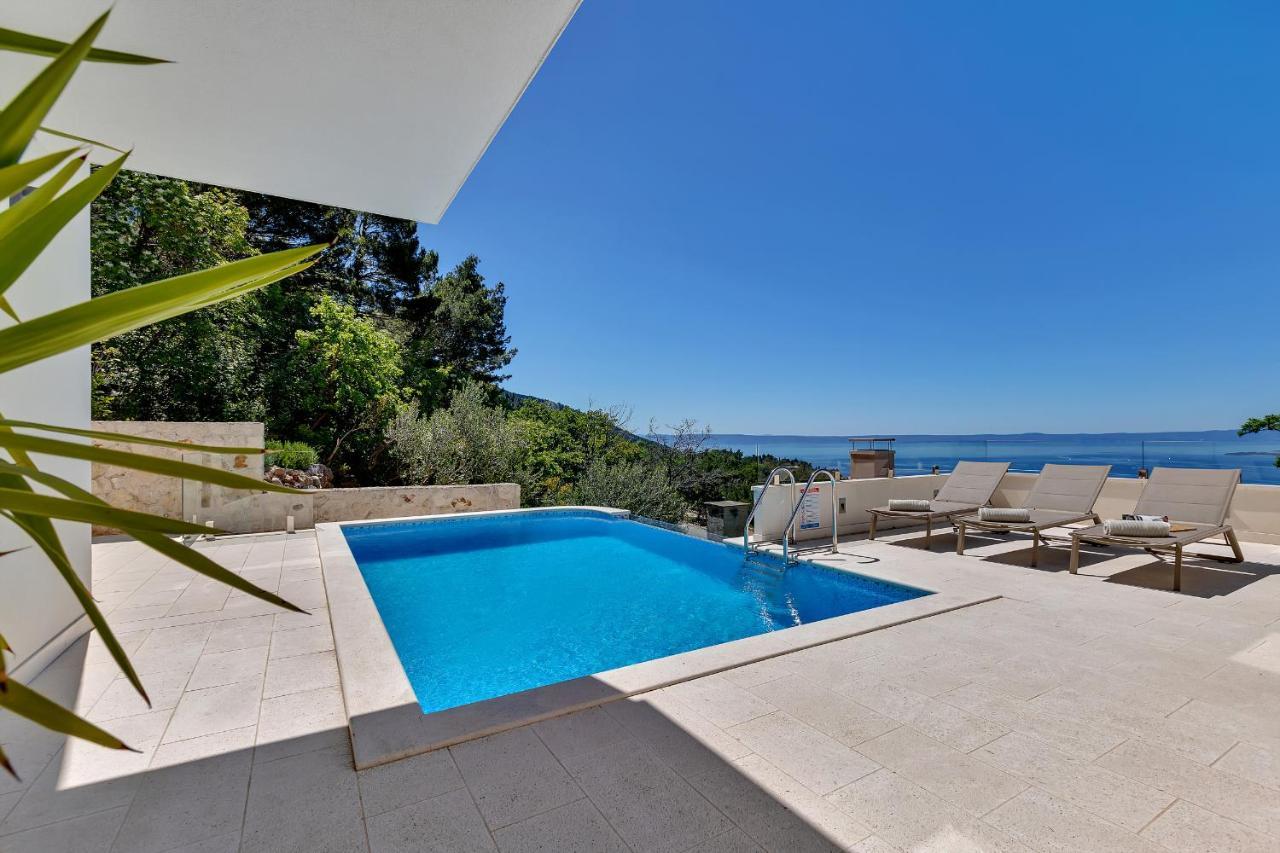 Villa Prestige Baška Voda エクステリア 写真