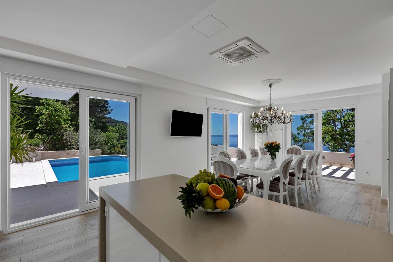 Villa Prestige Baška Voda エクステリア 写真