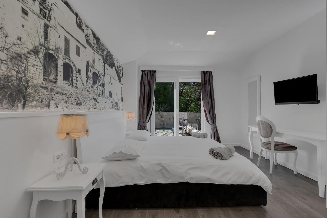 Villa Prestige Baška Voda エクステリア 写真