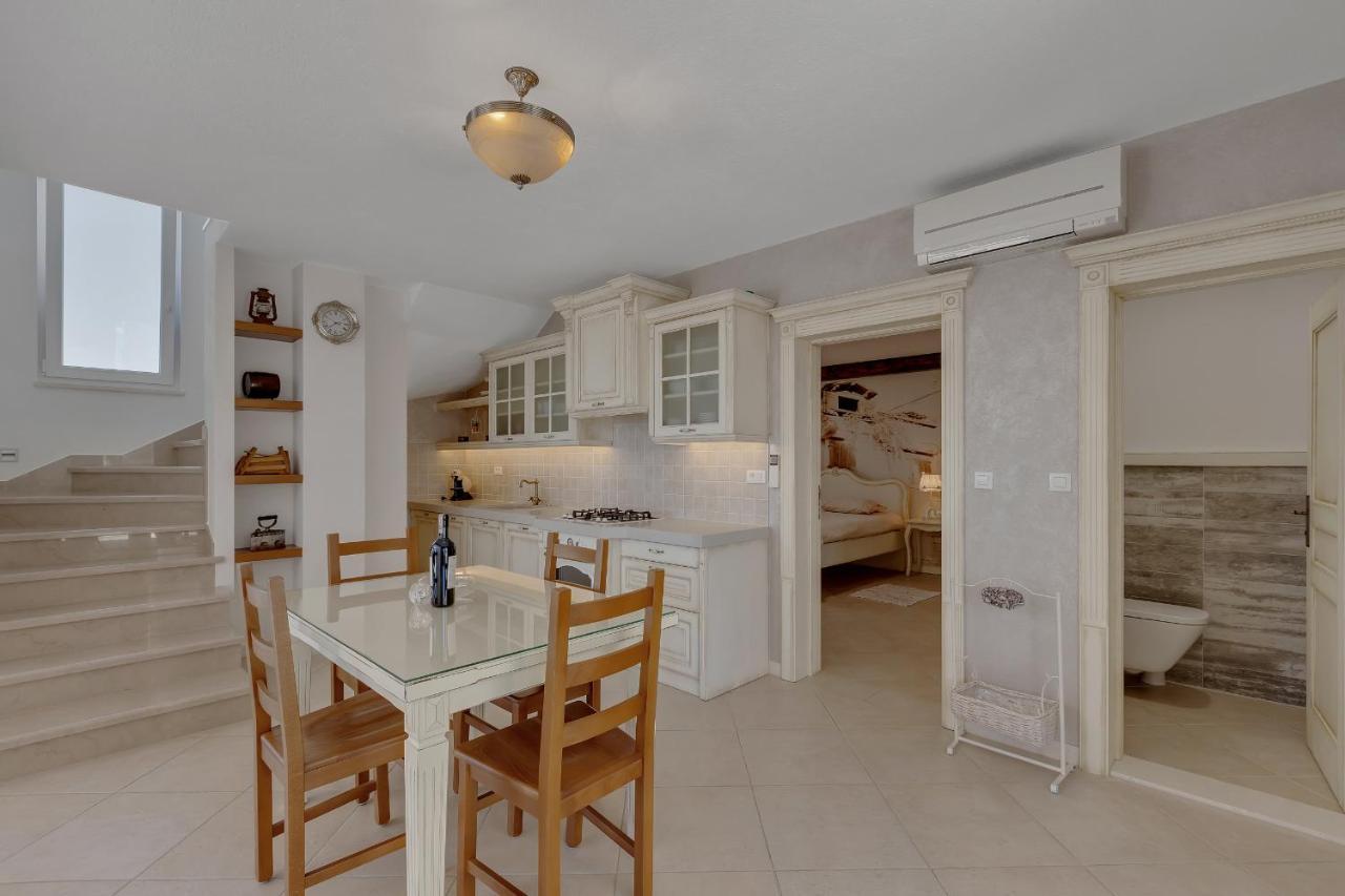 Villa Prestige Baška Voda エクステリア 写真