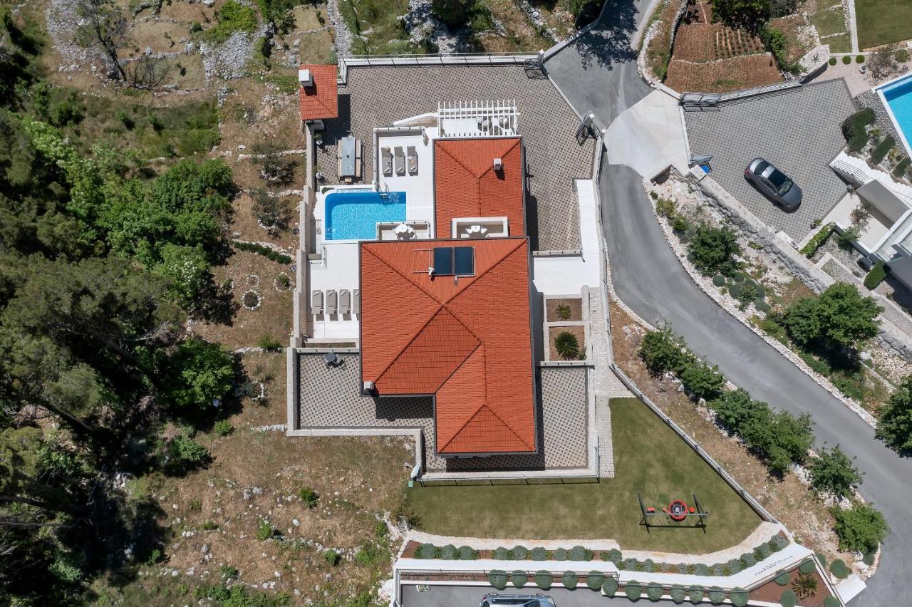 Villa Prestige Baška Voda エクステリア 写真